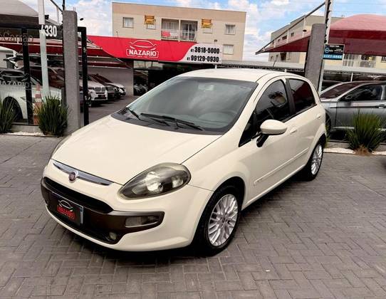 FIAT PUNTO 1.6 ESSENCE 16V FLEX 4P MANUAL